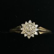 9ct Gold & diamond cluster ring Size M