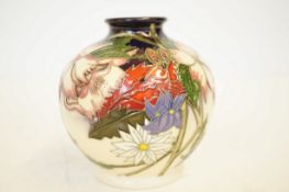 Moorcroft vase dated 2009 Height 12 cm with origin