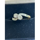 9ct Gold ring set with diamonds Size M 2.4g