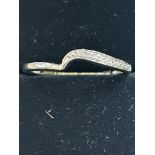 9ct White gold ring set with diamonds Size O 1.5g