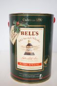 Bells Scotch whisky Christmas 1990 porcelain finis