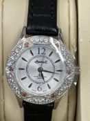 Ingersoll Gems IG0550 KI ladies wristwatch with bo