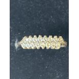9ct Gold ring set with cz stones Size Q 1.8g