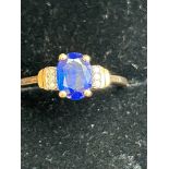 9ct Gold ring set with blue gem stone & diamonds 2.1g Si