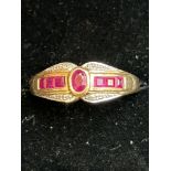 9ct gold ring set with rubies & diamonds 2.7g Size