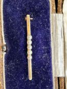 9ct Gold & pearl pin brooch