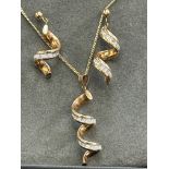 9ct Gold chain, pendant & earring set