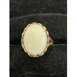 9ct Gold ring set with opal Size N