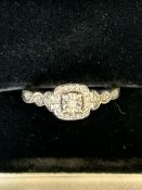 9ct White gold diamond ring Size K 2.7g