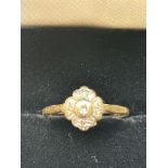 18ct Gold ring set with diamonds Size O 2.1g