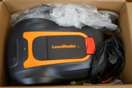 Lawn master L10 robotic lawn mower with box - unte