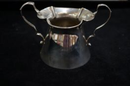 Silver twin handled jug Weight 83g