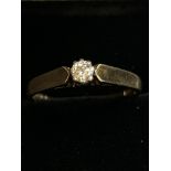 9ct Gold diamond solitaire ring Size O 2.1g