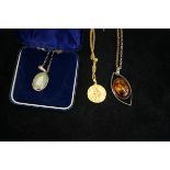 3 Silver chains & pendants - 1 Wedgwood
