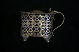 Silver mustard pot London 1887 with glass liner -