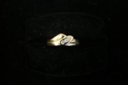 14ct Gold ring set with 3 diamonds Size L