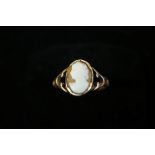 9ct Gold cameo ring Size S