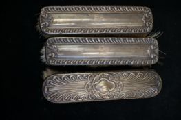 3x Silver brushes