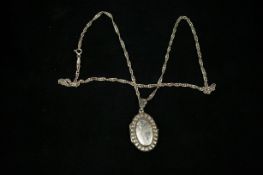 Silver chain & photo pendant