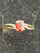 9ct Gold ring set with red garnet & diamonds Size