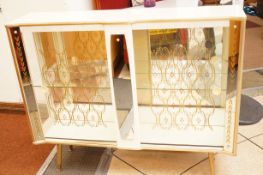 Retro display cabinet