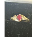 9ct Gol ring set with ruby & 2 diamonds Size M 3.1