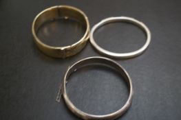 3 Silver bangles Total weight 57g