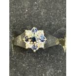 9ct white gold cluster ring set with white and blu