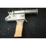 Cash pistol, serial number: X38796