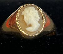9ct gold cameo ring Size R