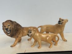 Beswick lion, lioness and cub family