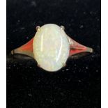 9ct gold ring set with opal Size M