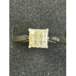 9ct gold cluster ring set with white stones Size N