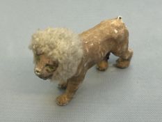 Early nodding lion toy