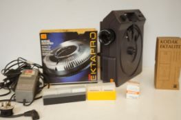 Kodak EKTALITE 1000 Slide projector with wires & a