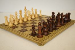 Good quality chess board & chess pieces
