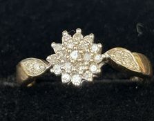9ct Gold diamond cluster ring Size Q 2.3g