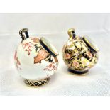 2x Royal crown derby tilted urns Height 9 cm