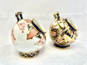 2x Royal crown derby tilted urns Height 9 cm