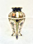 Royal crown derby fluted vase 1128 Height 13 cm