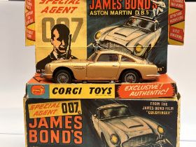 Original Corgi 261 - Special Agent 007 James Bond