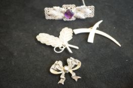 4 Silver brooches