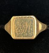 9ct Gold signet ring initials E M Weight 3g Size B