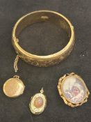 Rolled gold bangle, pinchbeck brooch & 2 others