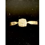 9ct gold ring set with diamonds Size L