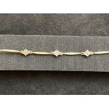 9ct Gold diamond bracelet - 4.2g