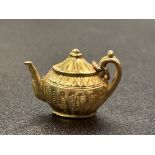 9ct gold charm in the form of a teapot 2.3 grams