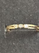 9ct gold ring set with 3 diamonds, size Q