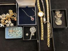A collection of costume jewellery to include wrist