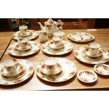 Royal Albert old county rose dinner service - firs